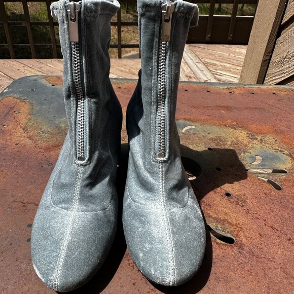 RARE EUC H&M Divided Crushed Velvet Zip-Up Ankle Boots - Picture 2 of 9